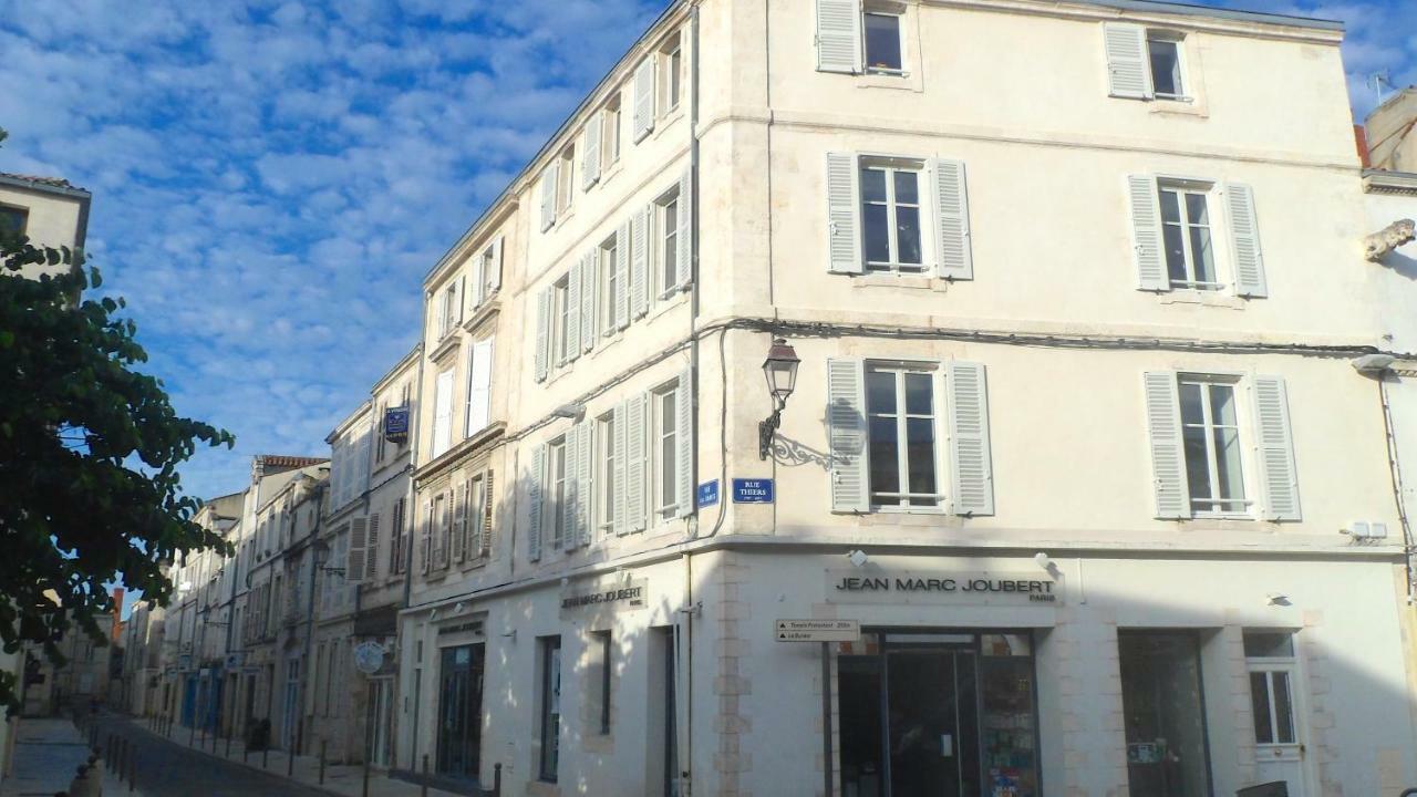 Les Halles 1 La Rochelle  Buitenkant foto